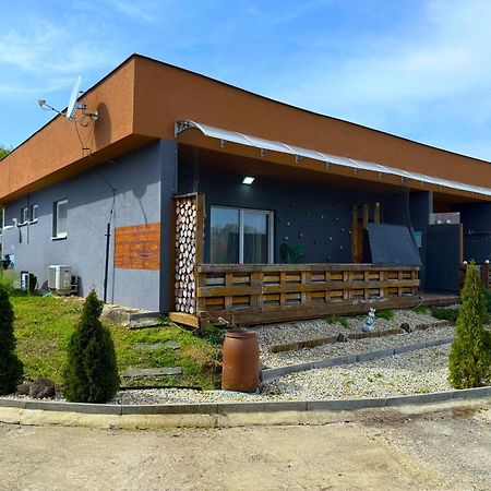 Apartmany Apollo Michalovce Luaran gambar