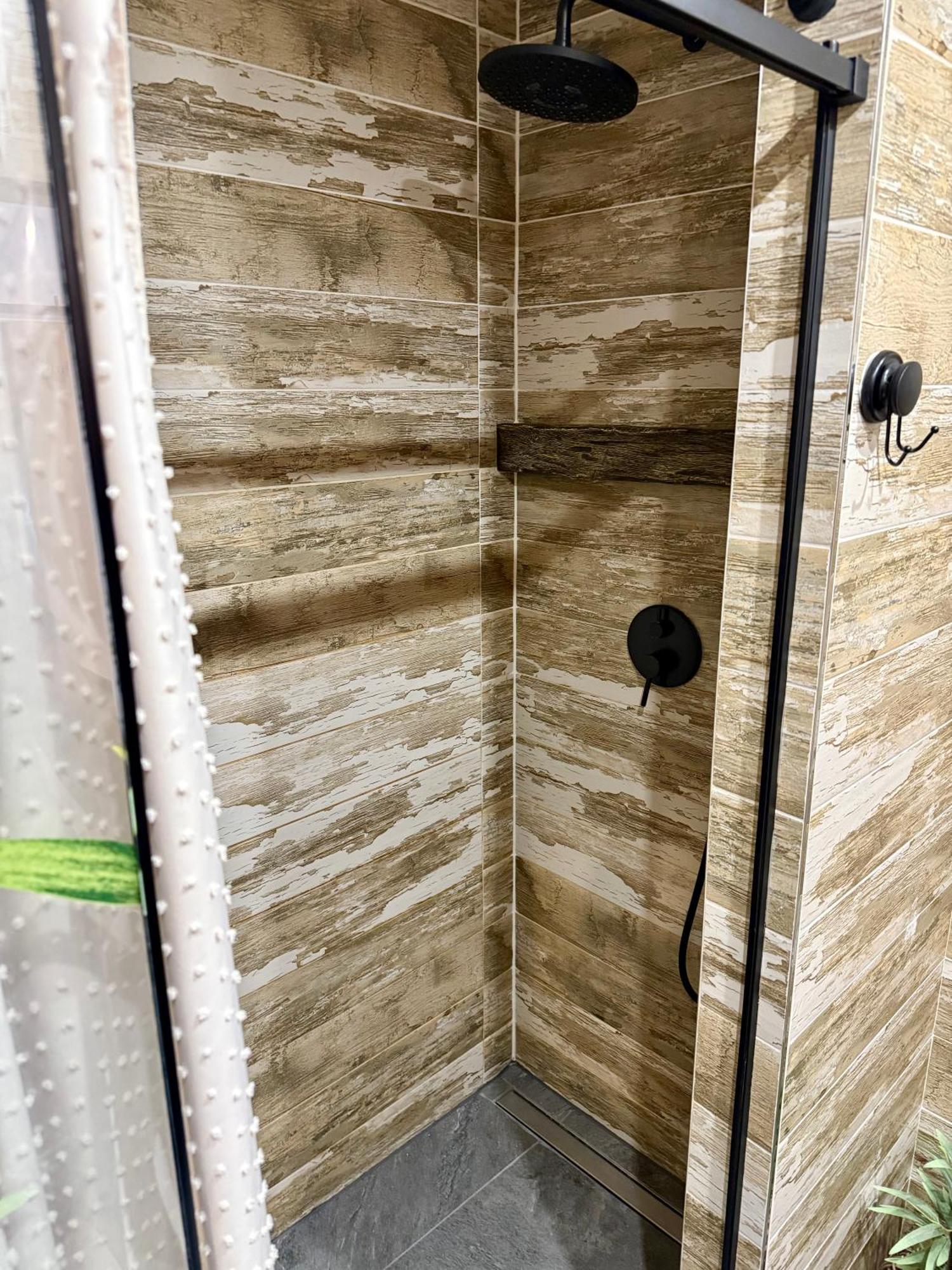 Apartmany Apollo Michalovce Luaran gambar